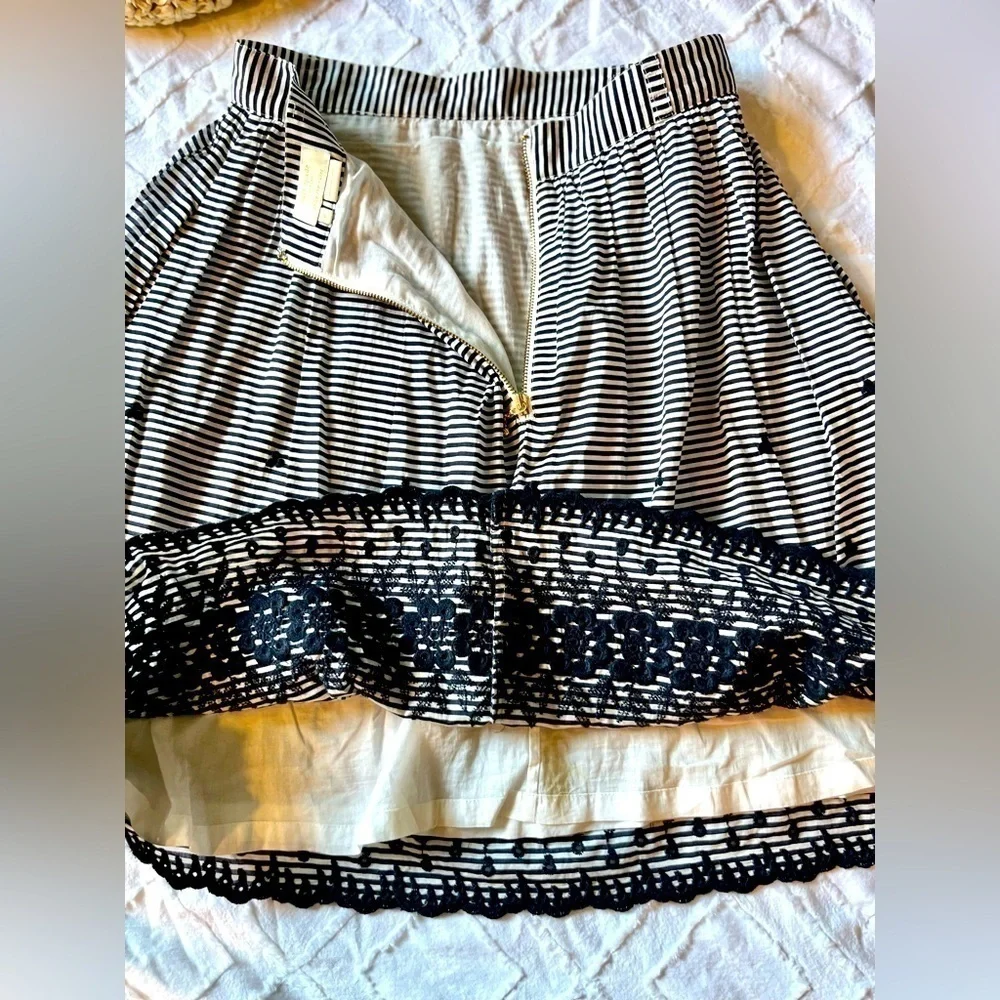 🖤KATE SPADE skirt w/pockets & beautiful embroidery,navy blue size2-see video 🎥
